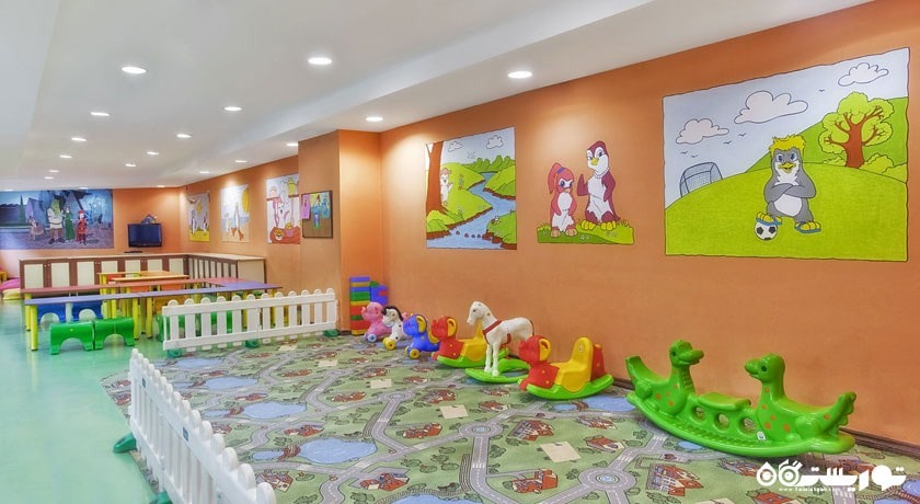 کلاب کودکان هتل ورلد آو واندر توپ کاپی پلس